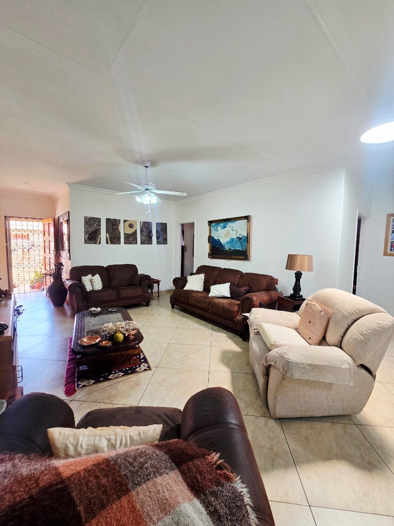 3 Bedroom Property for Sale in Flimieda North West